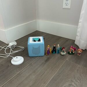 Tonies Box with 6 Characters